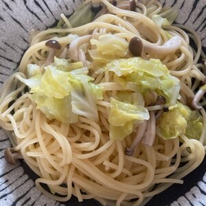 キャベツときのこのパスタ